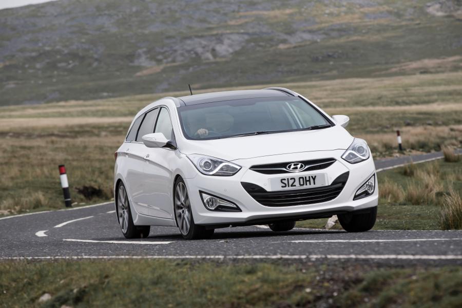  Hyundai i40 Tourer 2014 года  (UK) (фото 21 из 73)